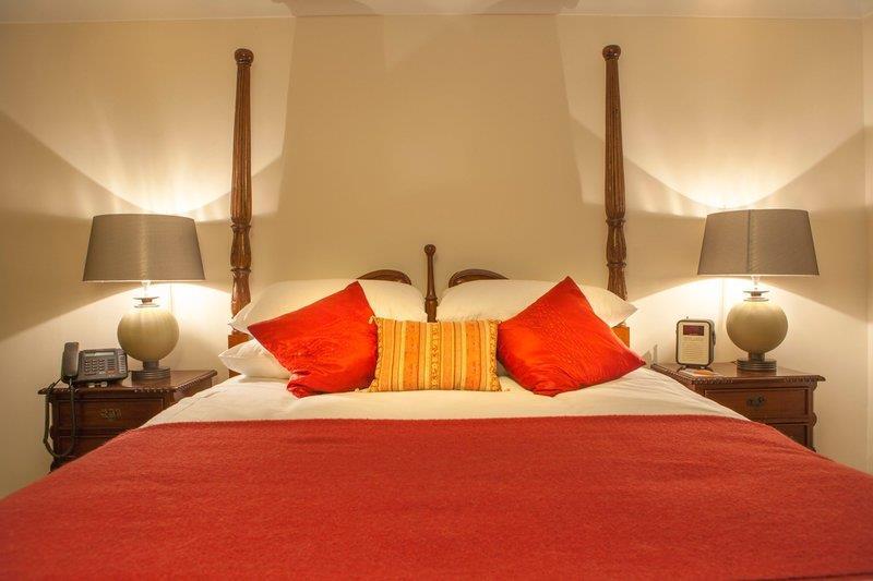 The Bishops Table Hotel Farnham  Bagian luar foto
